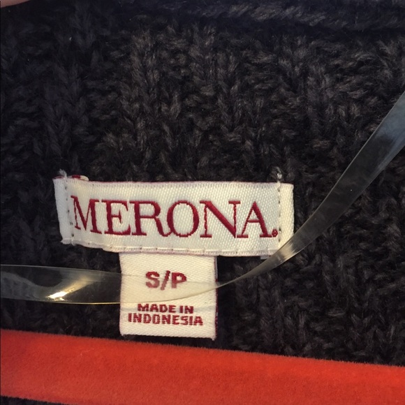 Long gray cardigan with hood. - Picture 2 of 5